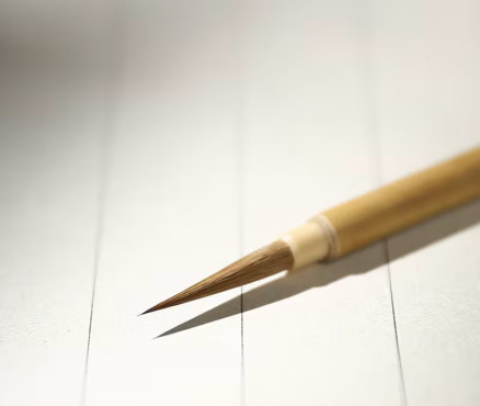 Πινέλο με φυσική τρίχα, καλή μύτη και κατάλληλο για γραφή και ζωγραφική